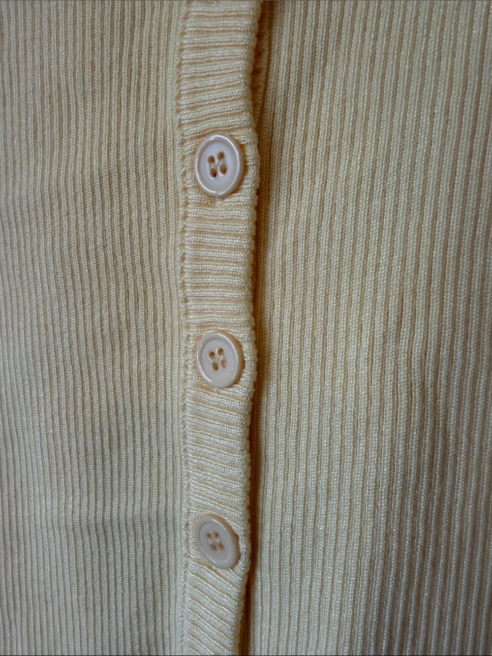 RIHOAS Pale Yellow Ribbed Button-Front Tank - Picture 4 of 5